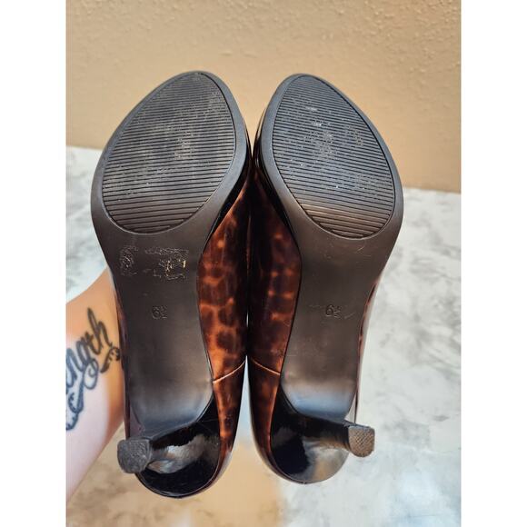 Coach and Four Womens Brown Patent Leather Pump Round Toe Stiletto Heel Size 6.5 - Picture 6 of 10